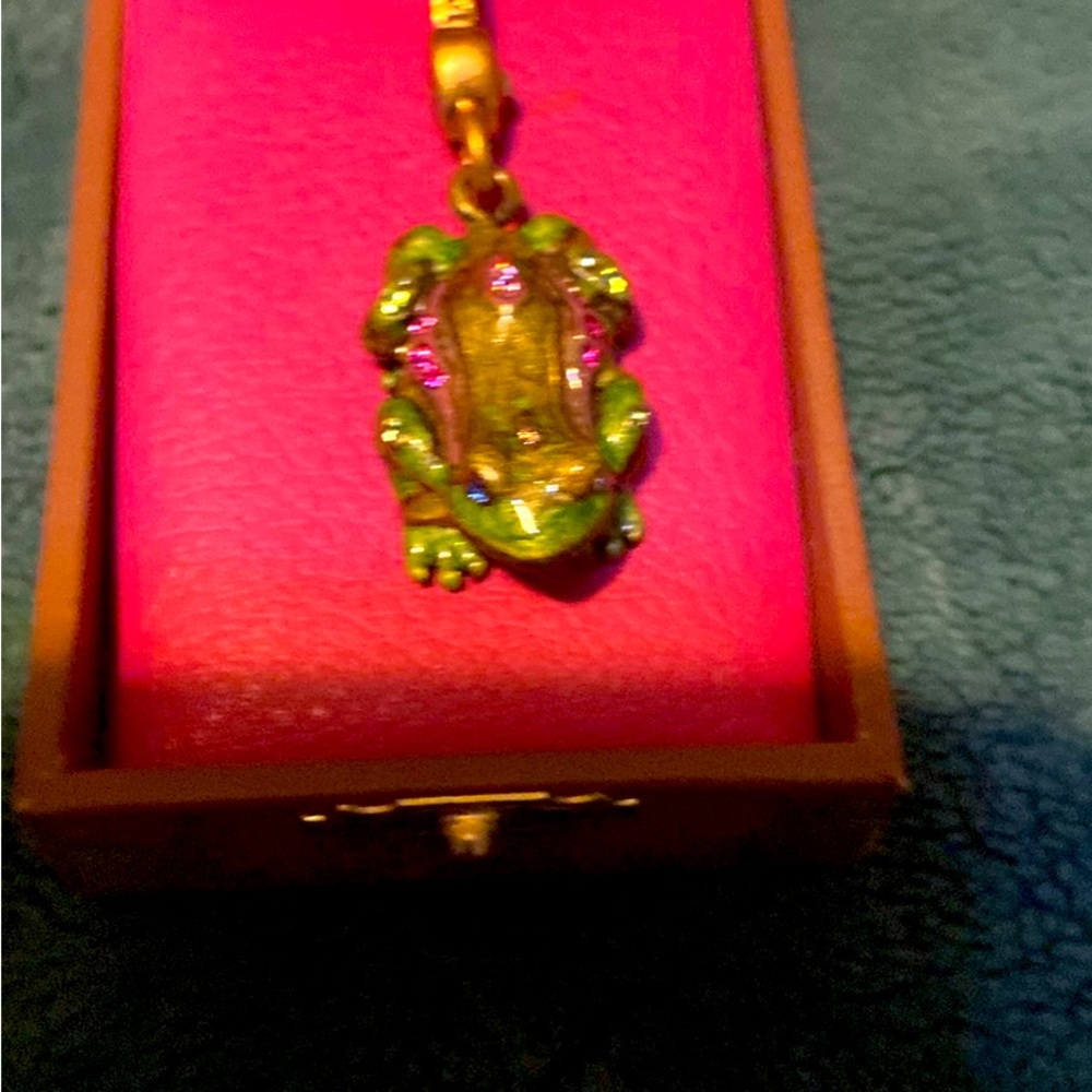 Vintage Frog Pendant